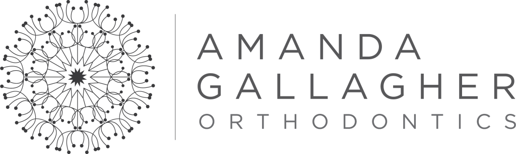 Agortho-Logo-Vertical-PNG